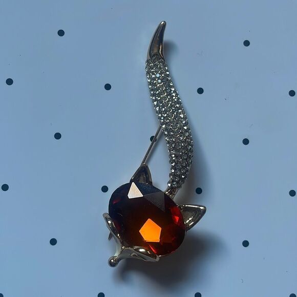 Fox Brooch 🦊 - Picture 1 of 5